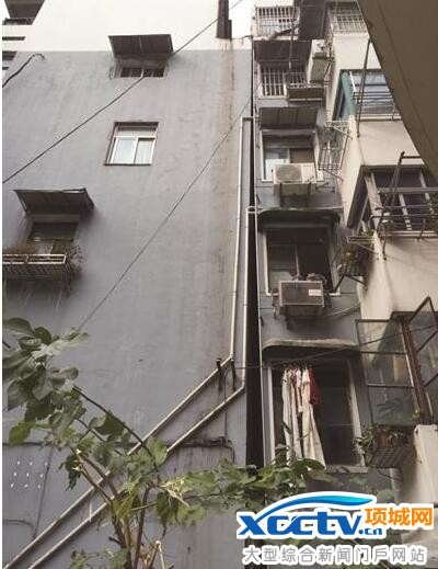 �Ͼ�ð��¥����