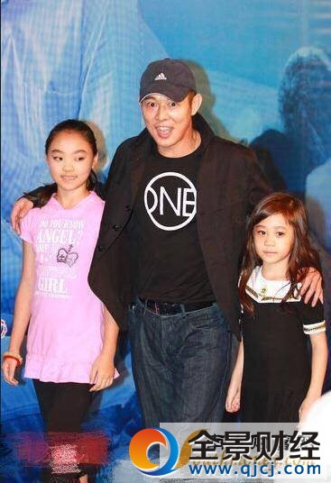 李连杰四个女儿中最美小女儿素颜照曝光,但李连杰最宠的却不是她
