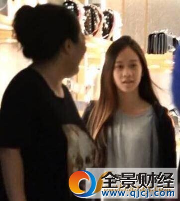 李连杰四个女儿中最美小女儿素颜照曝光,但李连杰最宠的却不是她